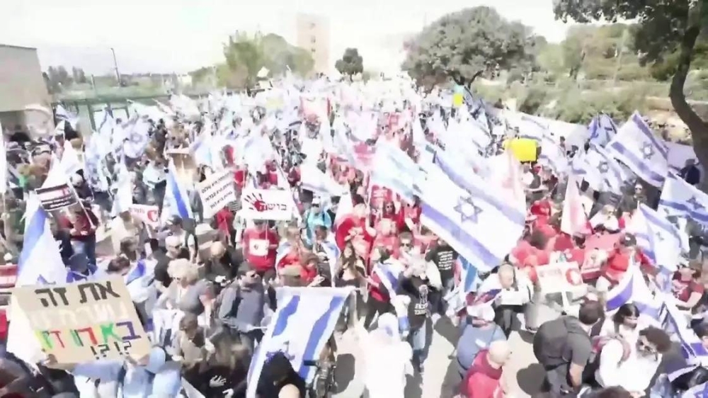 مظاهرات حاشدة في تل أبيب تطالب بإلغاء التعديلات القضائية.