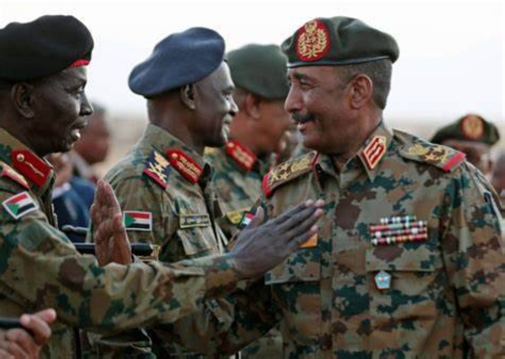  البرهان برفقة قادة الجيش السوداني .