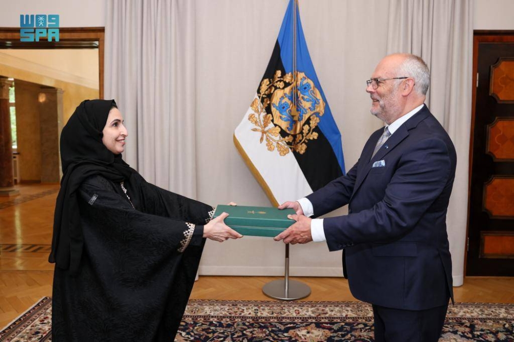 سفيرة السعودية في فنلندا نسرين الشبل تقدم أوراق اعتمادها سفيرة غير مقيمة لرئيس إستونيا