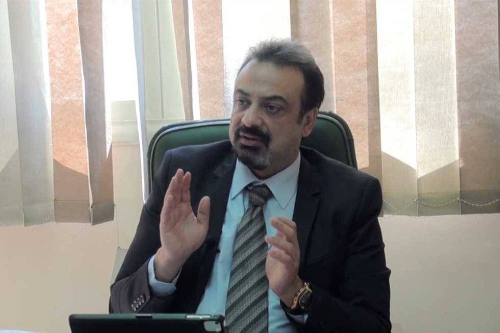 د. حسام عبدالغفار.