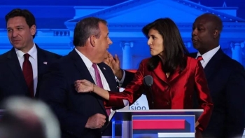 اعضاء المناظرة