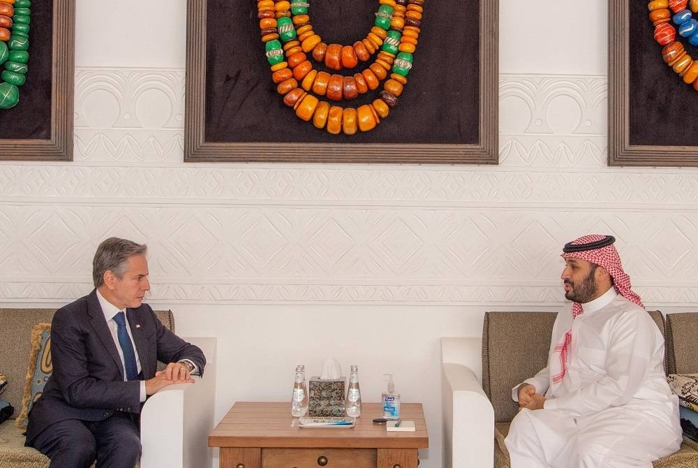 ولي العهد الأمير محمد بن سلمان ملتقيا وزير الخارجية الأمريكي أنتوني بلينكن