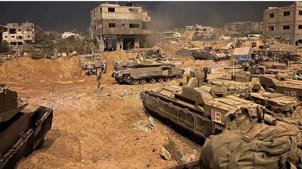 دبابات ومدرعات إسرائيلية