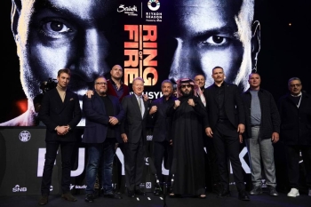 فيوري و أوسيك وجهاً لوجه على لقب الوزن الثقيل بلا منازع