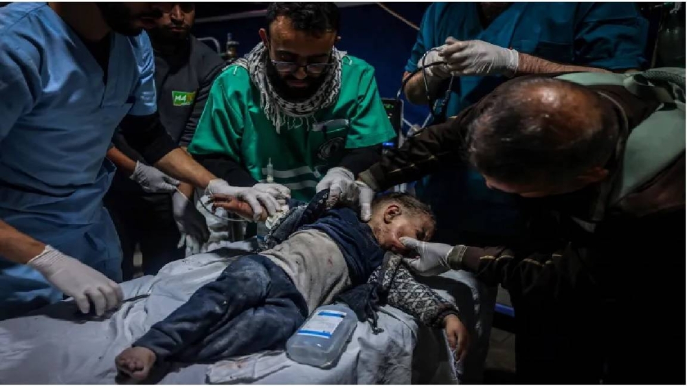 سقوط آلاف الضحايا من الأطفال في العدوان الإسرائيلي على غزة .