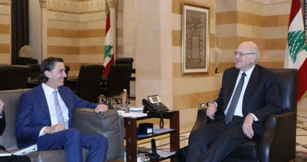 رئيس الحكومة اللبنانية والمبعوث الأمريكي.