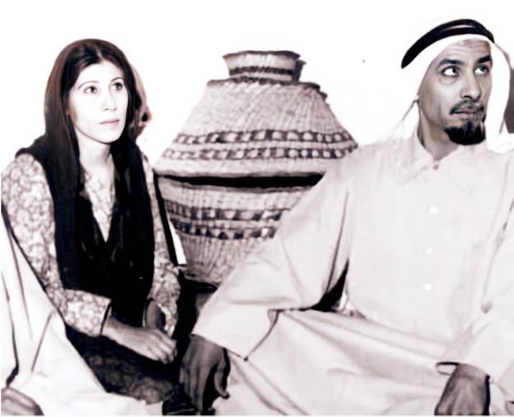 



الصلال في مشهد تمثيلي مع الفنانة مريم الصالح.