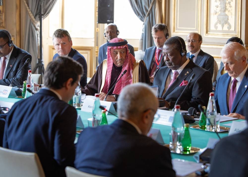 نائب وزير الخارجية يشارك في مؤتمر باريس حول السودان.