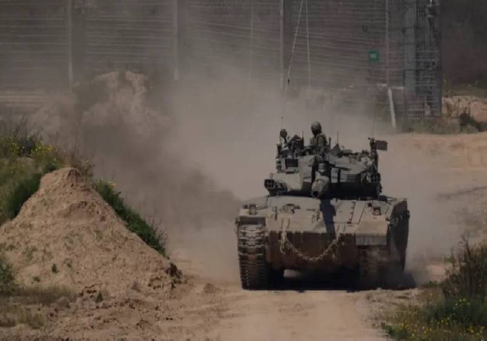قوات إسرائيلية في قطاع غزة .