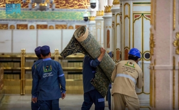 



الروضة الشريفة