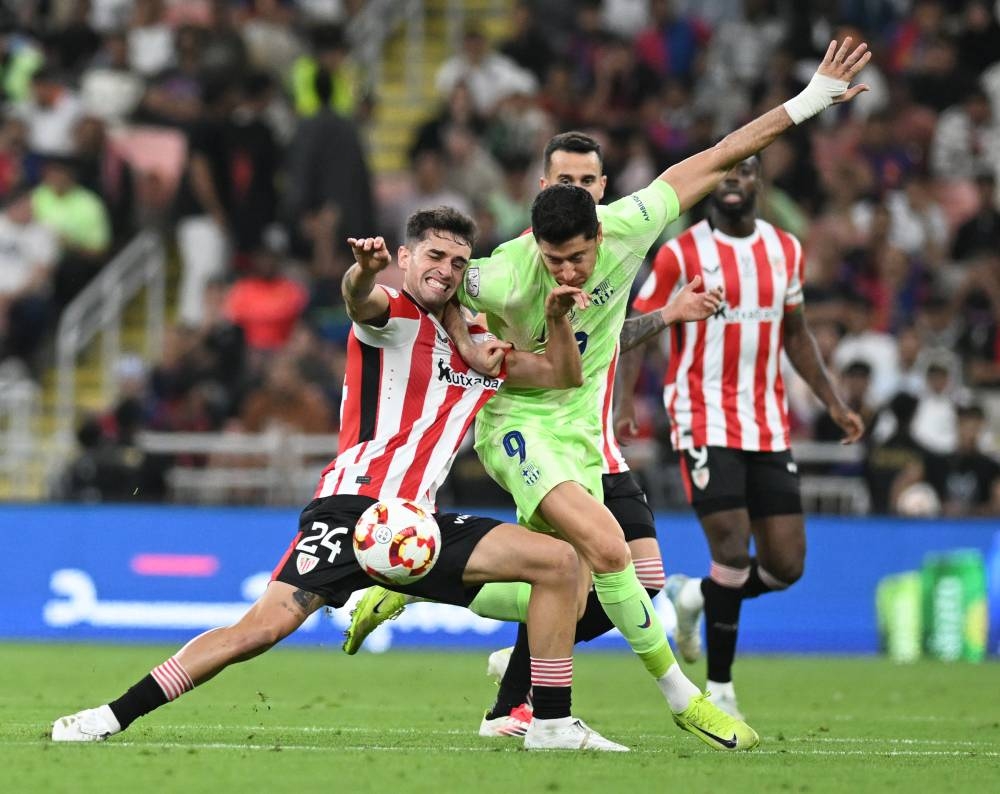 البرشا يتألق ويُقصي أتلتيك بلباو