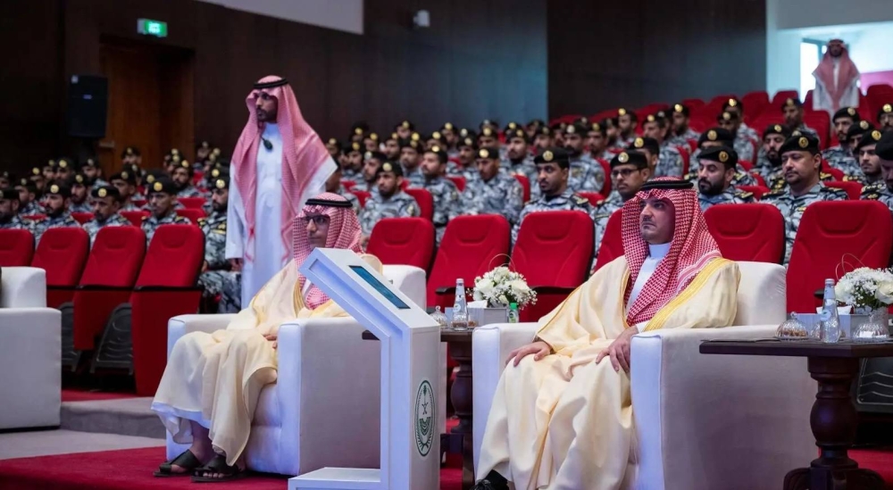 عبدالعزيز بن سعود يدشن عددا من المشاريع التابعة لـ الداخلية بالمدينة المنورة