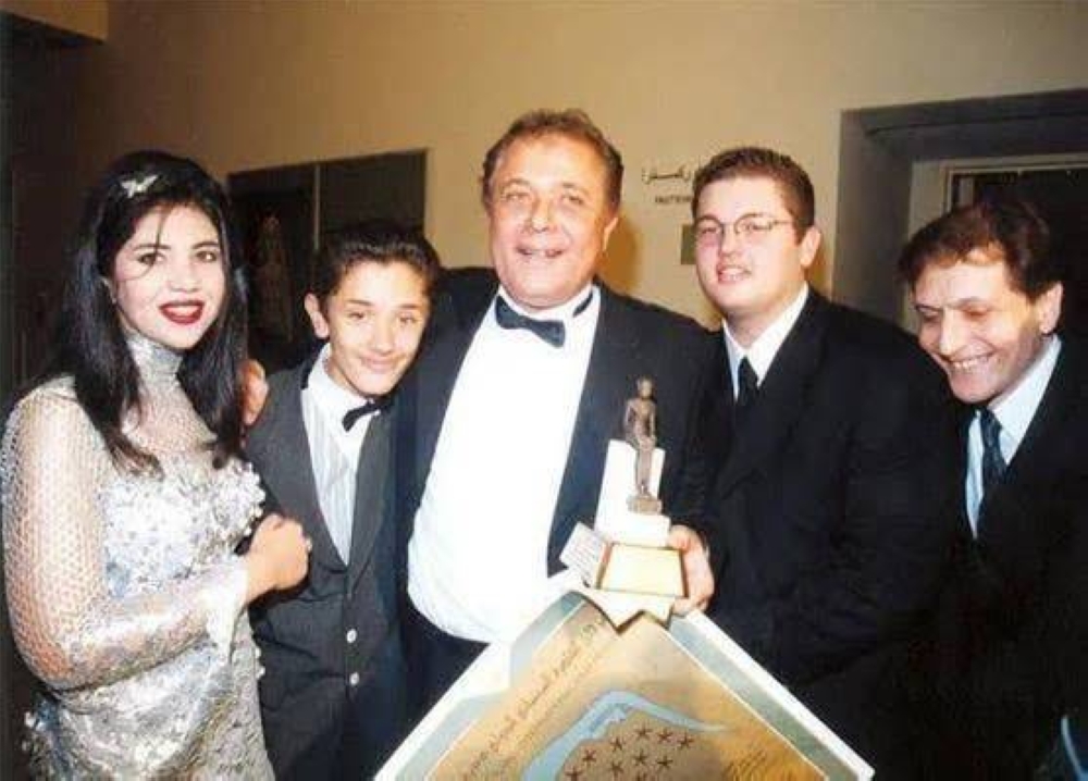  لماذا صمتت 7 سنوات؟ .. بيان جديد من أبناء محمود عبدالعزيز في أزمة بوسي شلبي