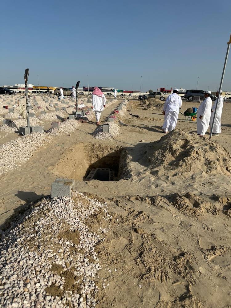 شقيق الدكتور قاضي لـ عكاظ : الجاني ادعى أنه مندوب توصيل طلبات.. وغدر به