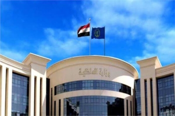 مصر تلاحق مشاهير «TikTok» بتهم خدش الحياء.. والبرلمان يلوّح بالحظر