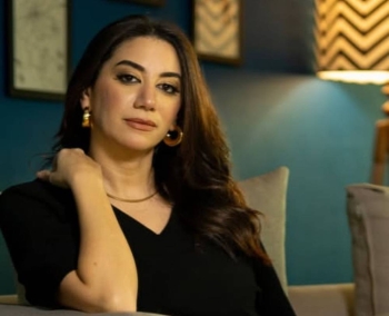 فيديو.. فدوى عابد لـ«عكاظ»: جدة بيتي الثاني.. انتهيت من «برشامة» وبواصل «السلم والثعبان 2»