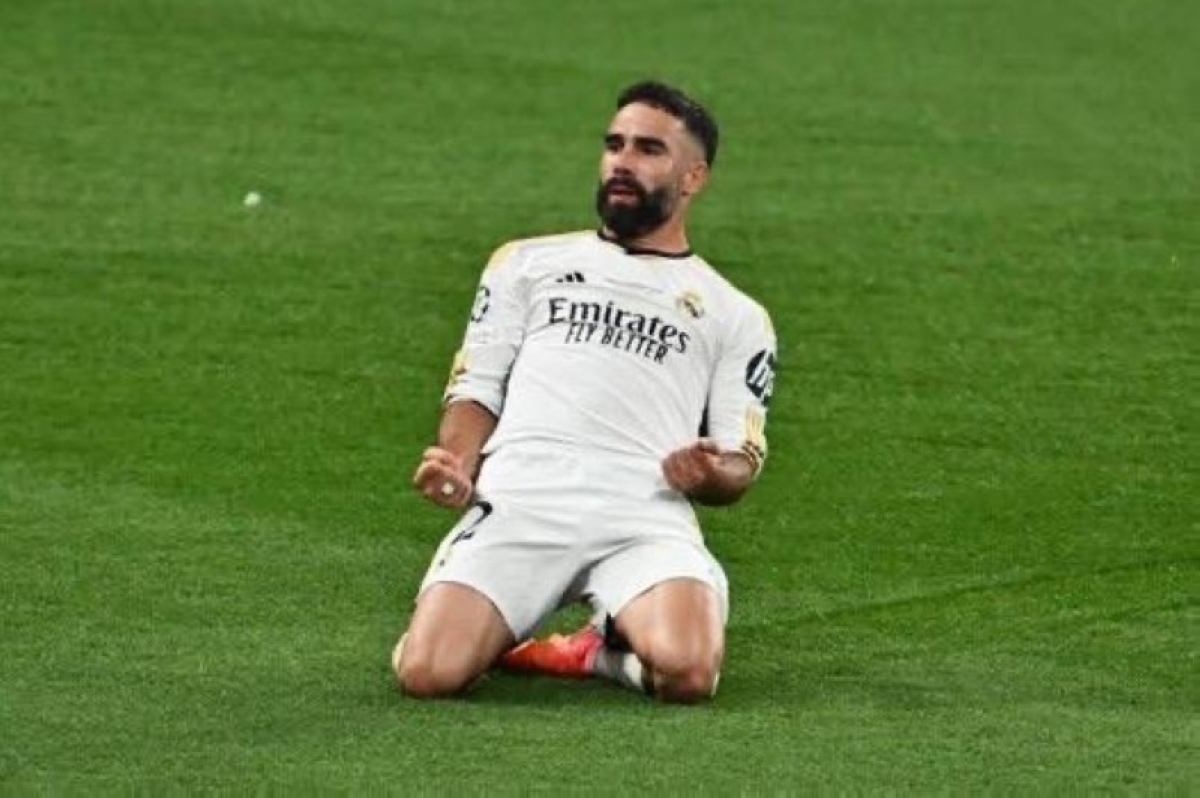 من جديد.. «ركبة» كارفخال تخونه!