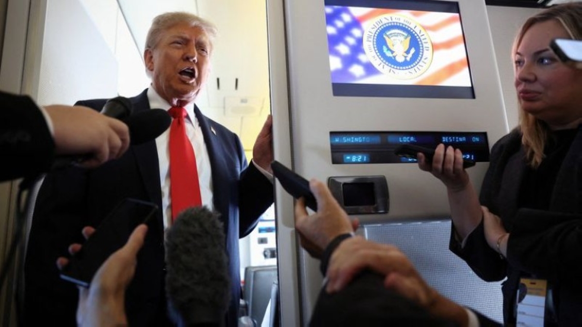 ترمب من «إير فورس وان»: لا شيء سيهدد وقف إطلاق النار في غزة – أخبار السعودية ترمب من «إير فورس وان»: لا شيء سيهدد وقف إطلاق النار في غزة – أخبار السعودية