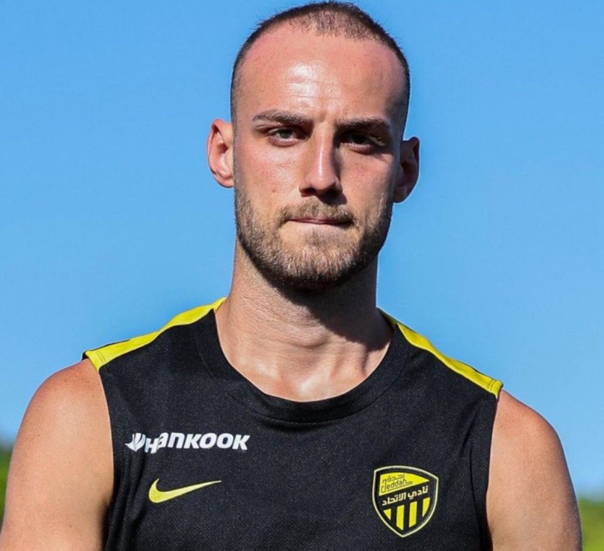 شبح الإيقاف يطارد ميتاي والموسى