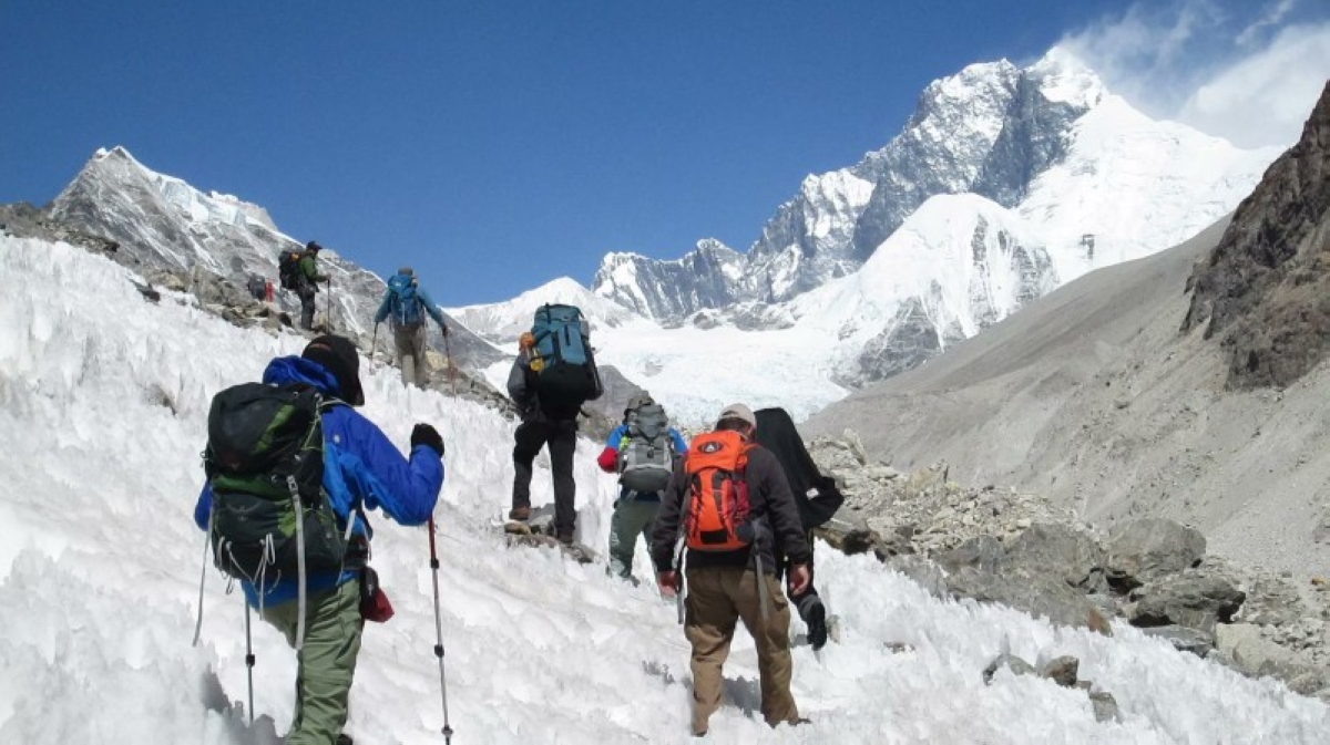 مصرع 7 متسلقين بعد انهيار جليدي في نيبال – أخبار السعودية مصرع 7 متسلقين بعد انهيار جليدي في نيبال – أخبار السعودية